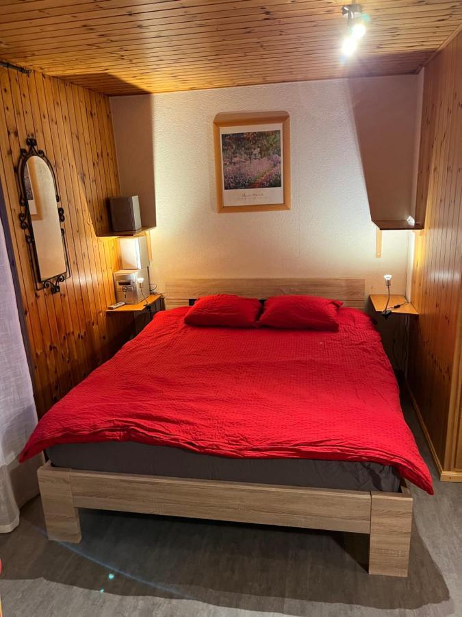 Au Village D'Evolene, Tres Joli Studio Calme Et Ensoleille Luaran gambar