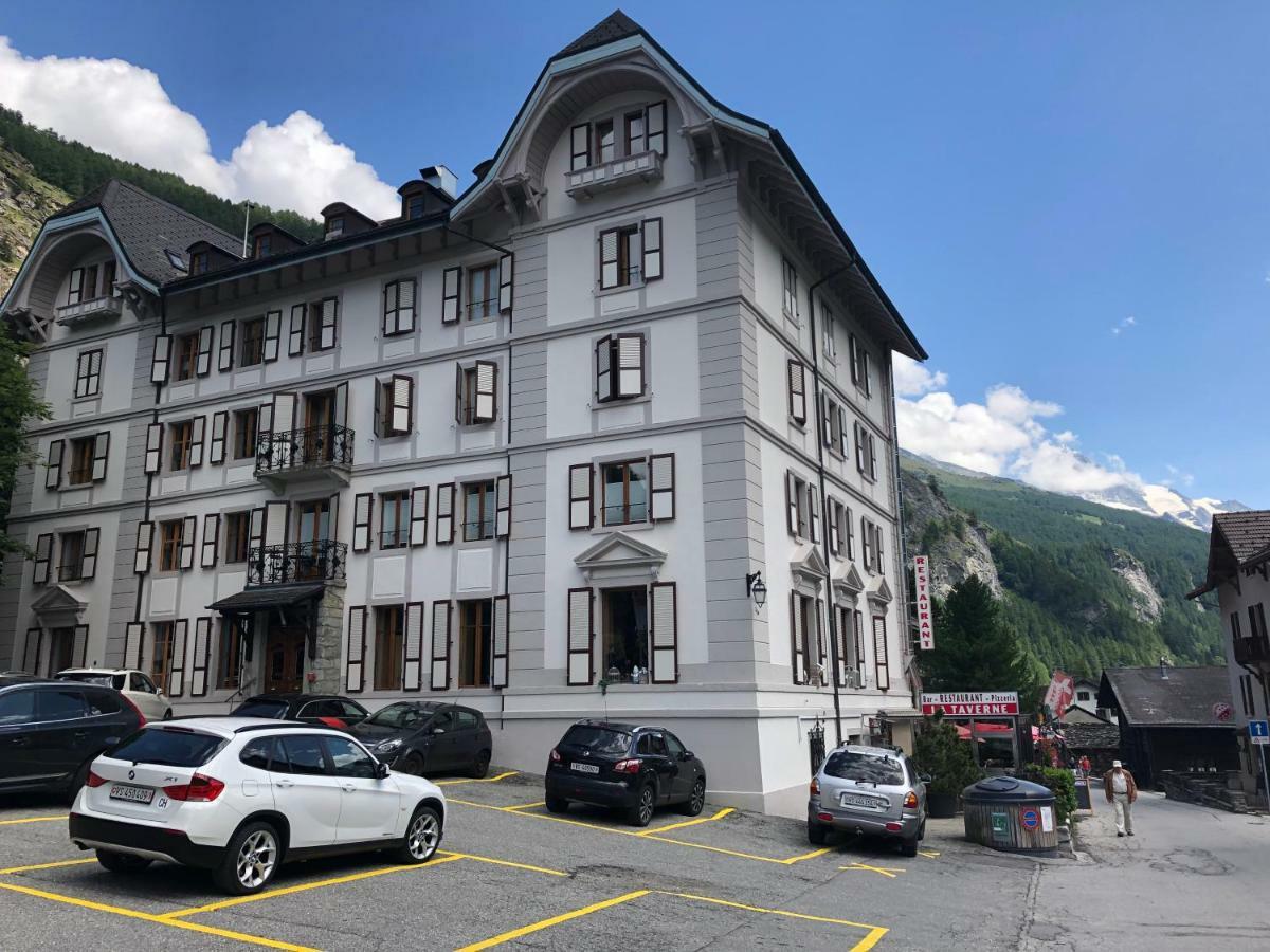 Au Village D'Evolene, Tres Joli Studio Calme Et Ensoleille Luaran gambar